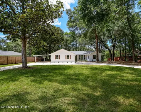 1277 Lake Asbury Dr, Green Cove Springs, FL 32043