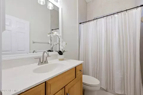 Bath - 500 Seagate Ln S, Saint Augustine, FL 32084 photo 4 of 8