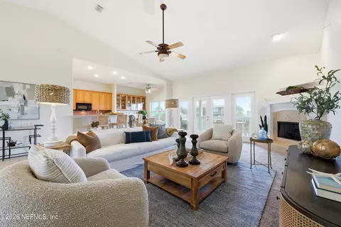 Living - 500 Seagate Ln S, Saint Augustine, FL 32084 photo 4 of 5