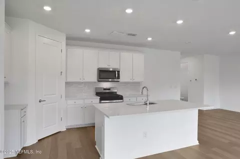 Entry Way - 760 Farmfield Dr, Saint Augustine, FL 32092 photo 2 of 3