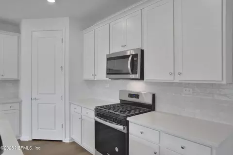 Kitchen - 760 Farmfield Dr, Saint Augustine, FL 32092 photo 1 of 2