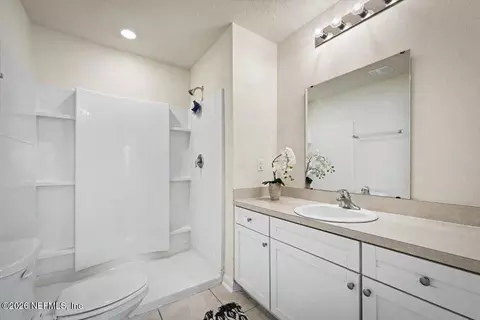 Bath - 79 Red House Cir, Saint Augustine, FL 32084 photo 1 of 2