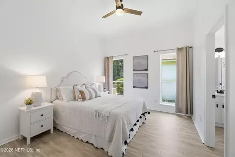 Bedroom - 411 Snapping Turtle Ct E, Atlantic Beach, FL 32233 photo 6 of 6