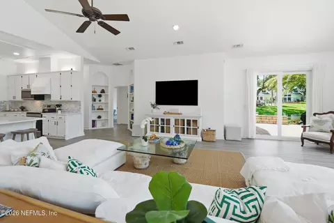 Living - 411 Snapping Turtle Ct E, Atlantic Beach, FL 32233 photo 1 of 2
