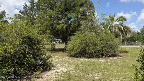 304 Dawn Ave, Interlachen, FL 32148 photo 13