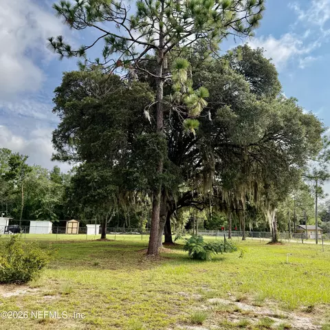 304 Dawn Ave, Interlachen, FL 32148 photo 28