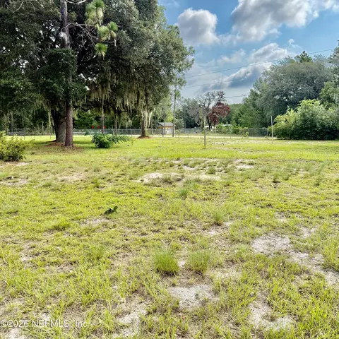304 Dawn Ave, Interlachen, FL 32148 photo 27