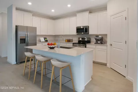 Kitchen - 20 Stiffs Mill Ln, Saint Augustine, FL 32092 photo 2 of 2