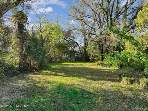 1572 W 7th St W, Jacksonville, FL 32209