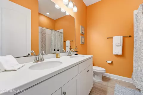 Bath - 540 Pescado Dr, Saint Augustine, FL 32095 photo 2 of 3