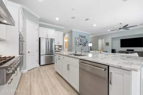Kitchen - 540 Pescado Dr, Saint Augustine, FL 32095 photo 5 of 7
