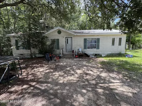 11583 E Confederate Dr, Glen Saint Mary, FL 32040
