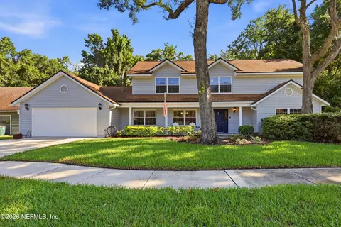 4457 Barrington Oaks Dr, Jacksonville, FL 32257