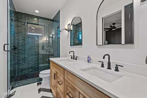 Bath - 4221 Myrtle St, Saint Augustine, FL 32084 photo 6 of 10