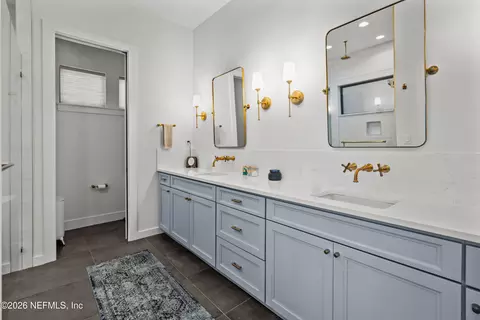 Bath - 4221 Myrtle St, Saint Augustine, FL 32084 photo 1 of 10