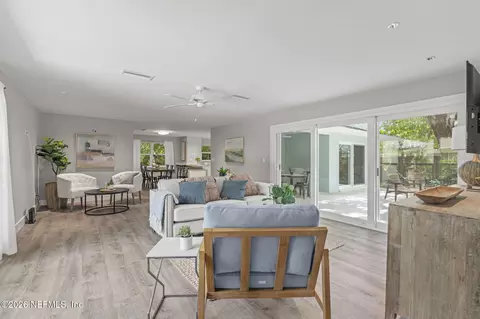 Living - 62 Willow Dr, Saint Augustine, FL 32080 photo 1 of 4