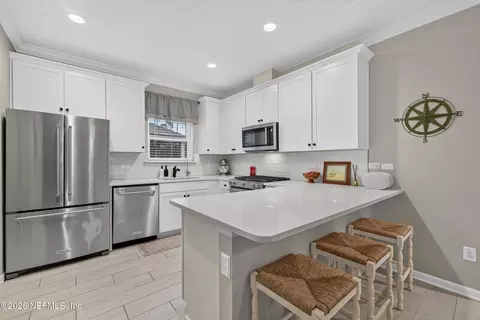 Kitchen - 368 Stargaze Ln, Saint Augustine, FL 32095 photo 5 of 6