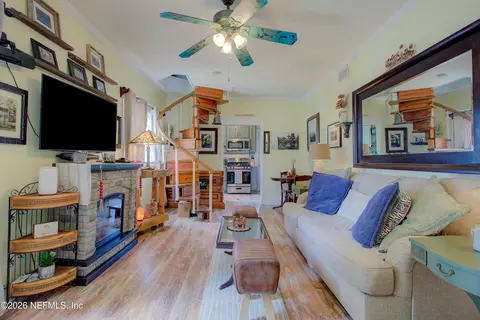 Living - 9 Arenta St, Saint Augustine, FL 32084 photo 2 of 4