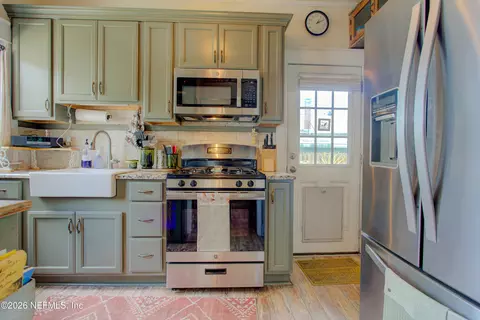 Kitchen - 9 Arenta St, Saint Augustine, FL 32084 photo 2 of 5