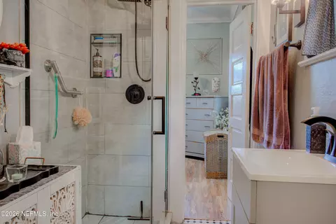 Bath - 9 Arenta St, Saint Augustine, FL 32084 photo 3 of 4
