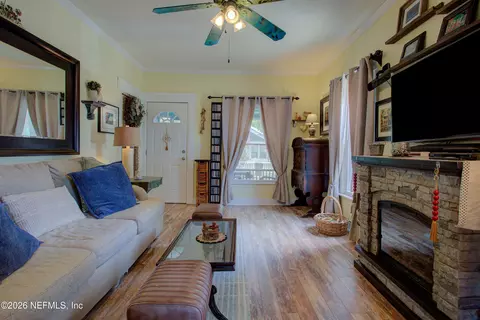 Living - 9 Arenta St, Saint Augustine, FL 32084 photo 1 of 4