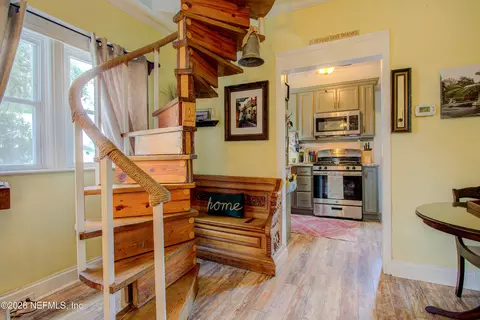 Entry Way - 9 Arenta St, Saint Augustine, FL 32084 photo 2 of 2