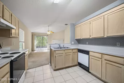 Kitchen - 1485 Marsh Rabbit Way, Fleming Island, FL 32003 photo 2 of 2