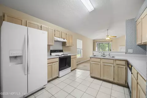 Kitchen - 1485 Marsh Rabbit Way, Fleming Island, FL 32003 photo 1 of 2