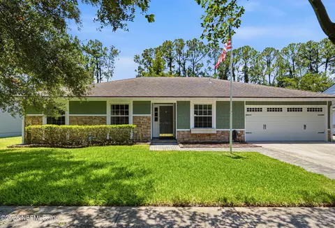 4542 Crosstie Rd S, Jacksonville, FL 32257