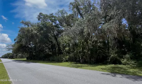 112 St Johns Ave, Satsuma, FL 32189 photo 4