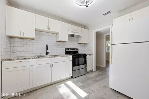 2151 Maple Leaf Dr E, Jacksonville, FL 32211 photo 11