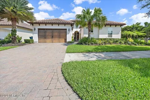2890 Pescara Dr, Jacksonville, FL 32246