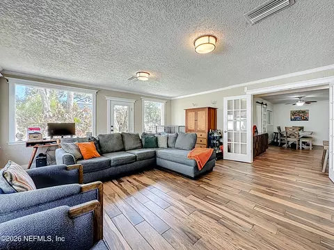 Living - 18 Solano Ave, Saint Augustine, FL 32080 photo 2 of 3