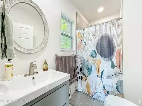 Bath - 18 Solano Ave, Saint Augustine, FL 32080 photo 4 of 4