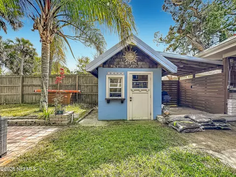 Exterior - 18 Solano Ave, Saint Augustine, FL 32080 photo 6 of 15