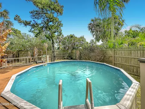 Exterior - 18 Solano Ave, Saint Augustine, FL 32080 photo 9 of 15