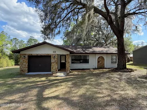 121 Serena Cir, Melrose, FL 32666