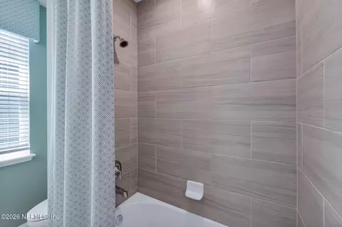 Bath - 75733 Lily Pond Ct, Yulee, FL 32097 photo 4 of 4