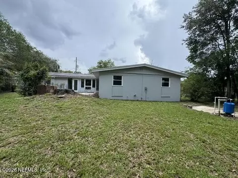 Exterior - 1019 Hillock Dr E, Jacksonville, FL 32221 photo 7 of 8