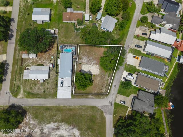 1305 2nd Ave, Welaka, FL 32189