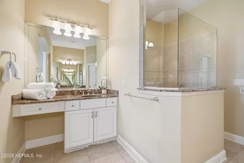 Bath - 560 Sebastian Sq, Saint Augustine, FL 32095 photo 4 of 9