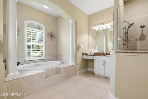 Bath - 560 Sebastian Sq, Saint Augustine, FL 32095 photo 2 of 9