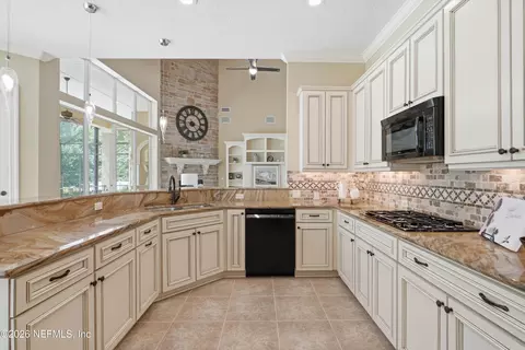 Kitchen - 560 Sebastian Sq, Saint Augustine, FL 32095 photo 2 of 4