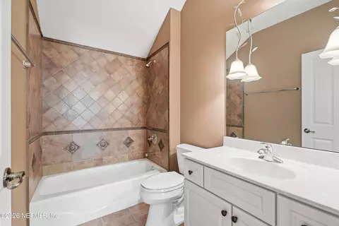 Bath - 560 Sebastian Sq, Saint Augustine, FL 32095 photo 7 of 9