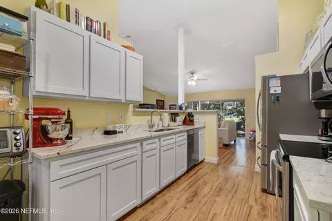 Kitchen - 509 Peninsula Ct, Saint Augustine, FL 32080 photo 2 of 2