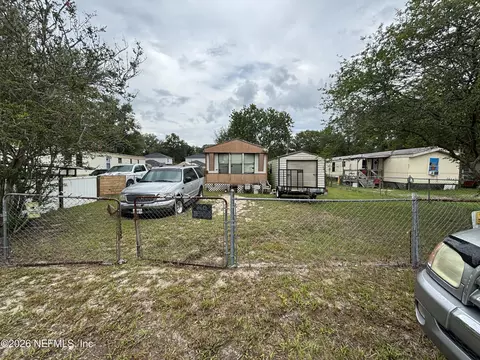 8432 Nussbaum Dr, Jacksonville, FL 32210