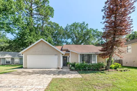 3569 Hampton Glen Pl, Jacksonville, FL 32257