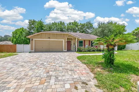 8005 Fleur De Lis Dr, Jacksonville, FL 32277