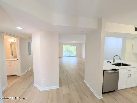 Living - 210 16th St #G, Saint Augustine, FL 32080 photo 1 of 2
