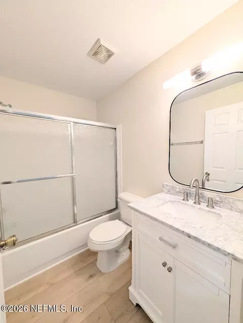 Bath - 210 16th St #G, Saint Augustine, FL 32080 photo 2 of 2